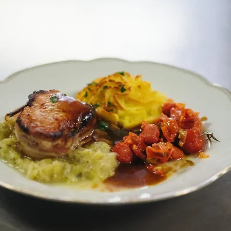 Kreuzschwestern Hall Frühstückspension *