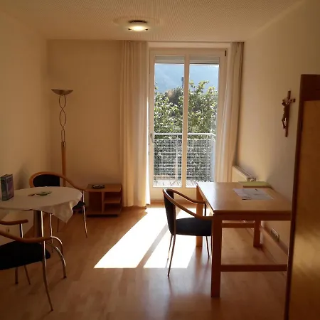 Frühstückspension Kreuzschwestern Hall