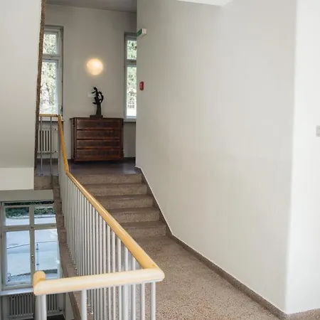 Couette-café Kreuzschwestern Hall