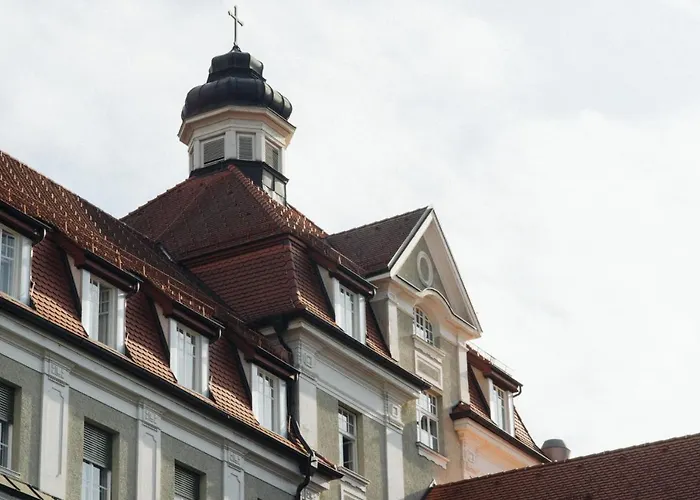 Kreuzschwestern Hall Alojamento de Acomodação e Pequeno-almoço